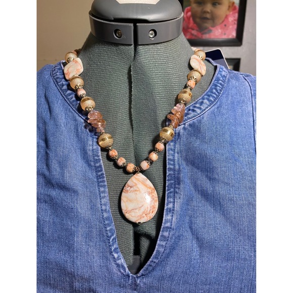 Jewelry - Boho Peach Marbled Stone Teardrop Pendant Beaded Statement Necklace Gold Tone
